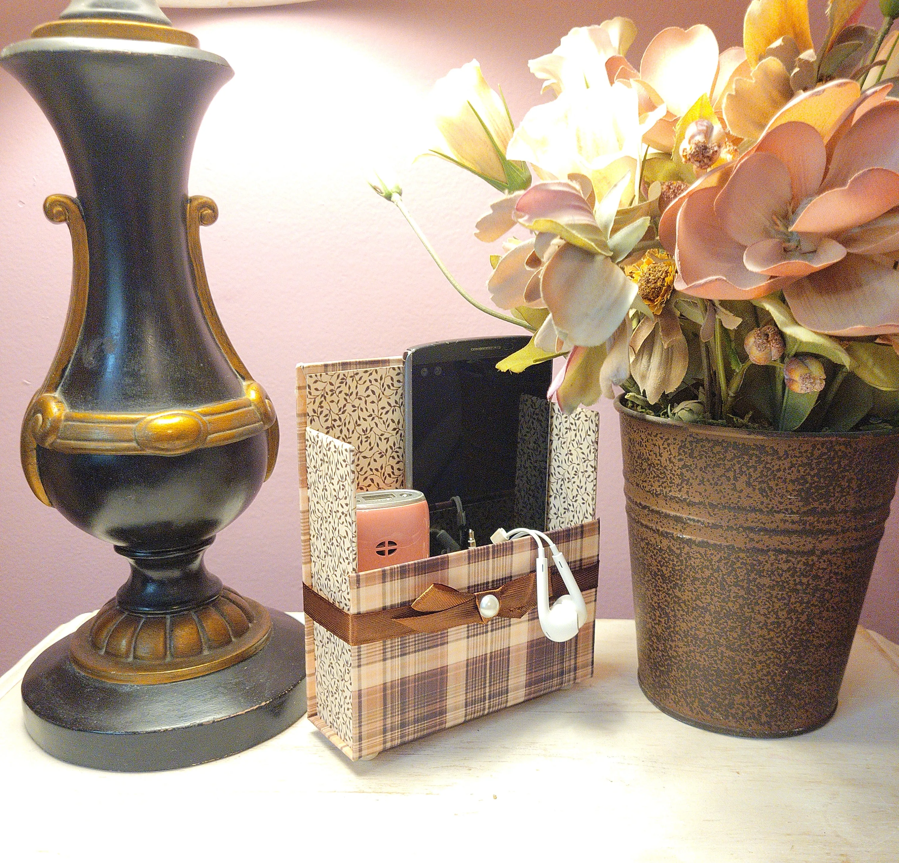42-Pc Stationery For Him Gift Box Set w/Reusable Desktop Organizer Box and Gold Pen - Brown Plaid