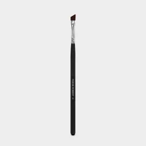 Angled Eyeliner Brush