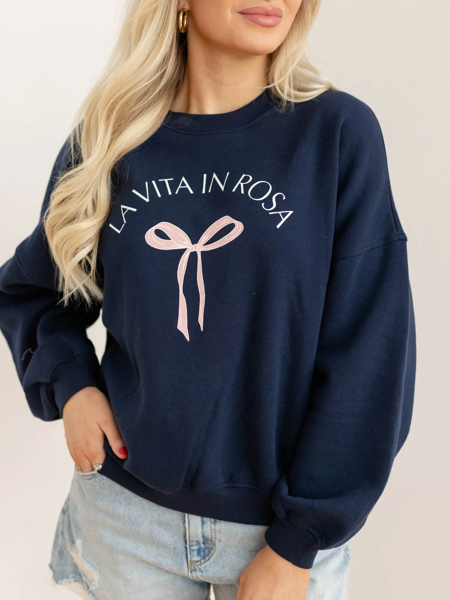 Bow Graphic Crew Neck Sweatshirt