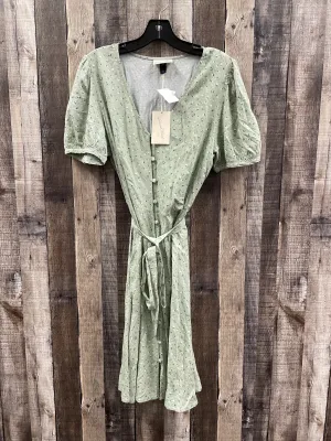 Dress Casual Short By Universal Thread In Green, Size: S