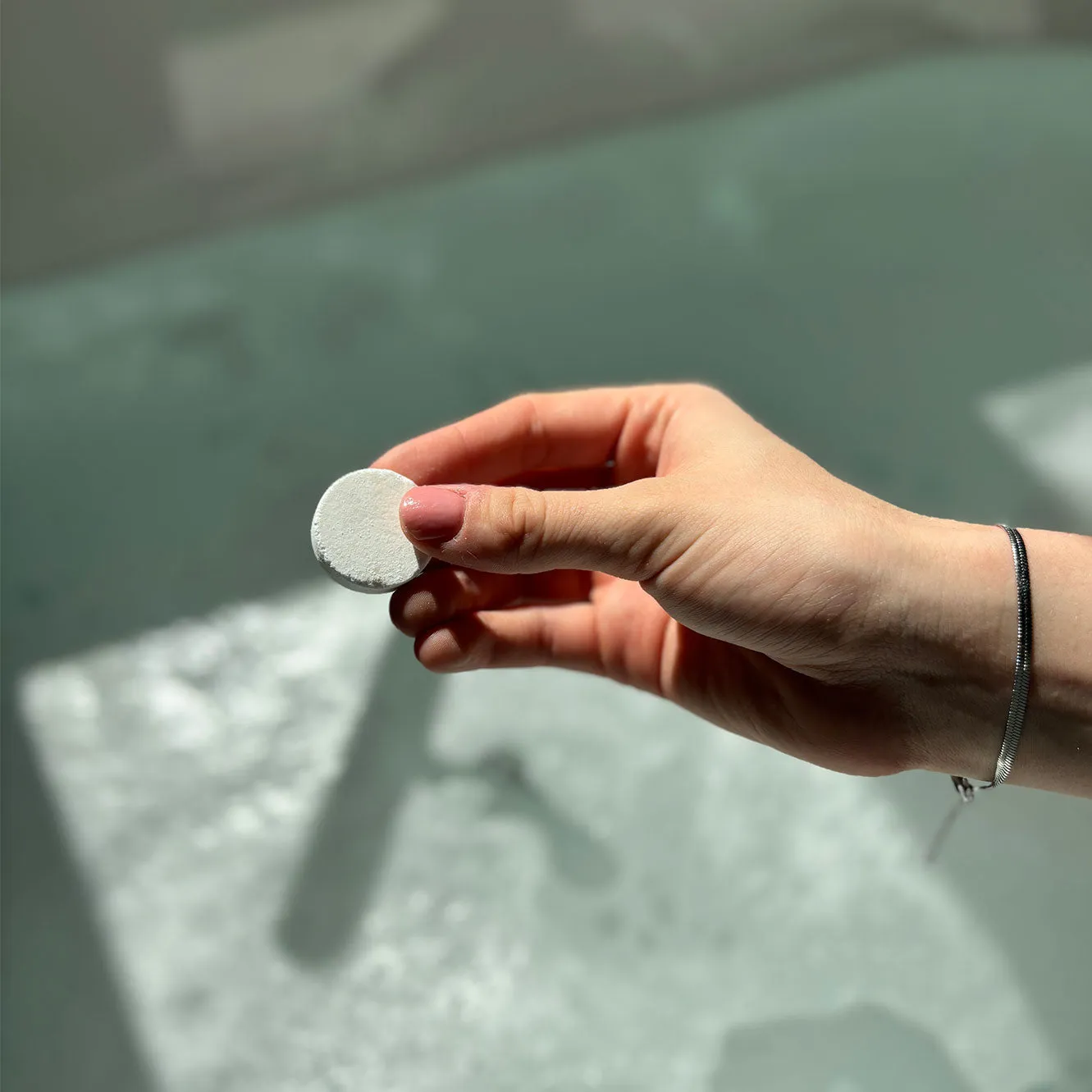 Foaming bubble bath