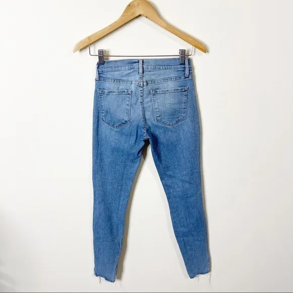 FRAME Le Skinny Jeanne Jackwood Stagger Hem Jeans