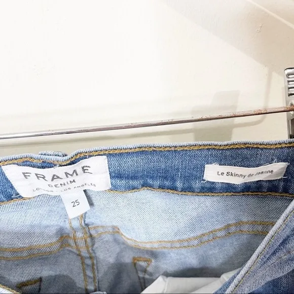 FRAME Le Skinny Jeanne Jackwood Stagger Hem Jeans