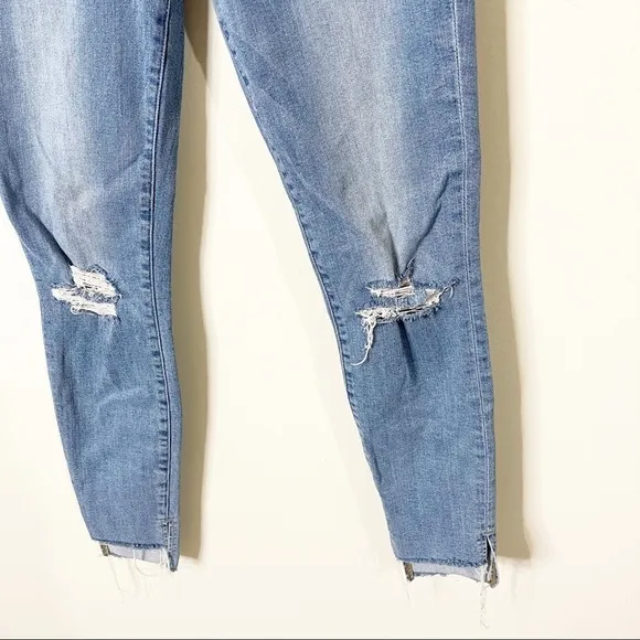 FRAME Le Skinny Jeanne Jackwood Stagger Hem Jeans