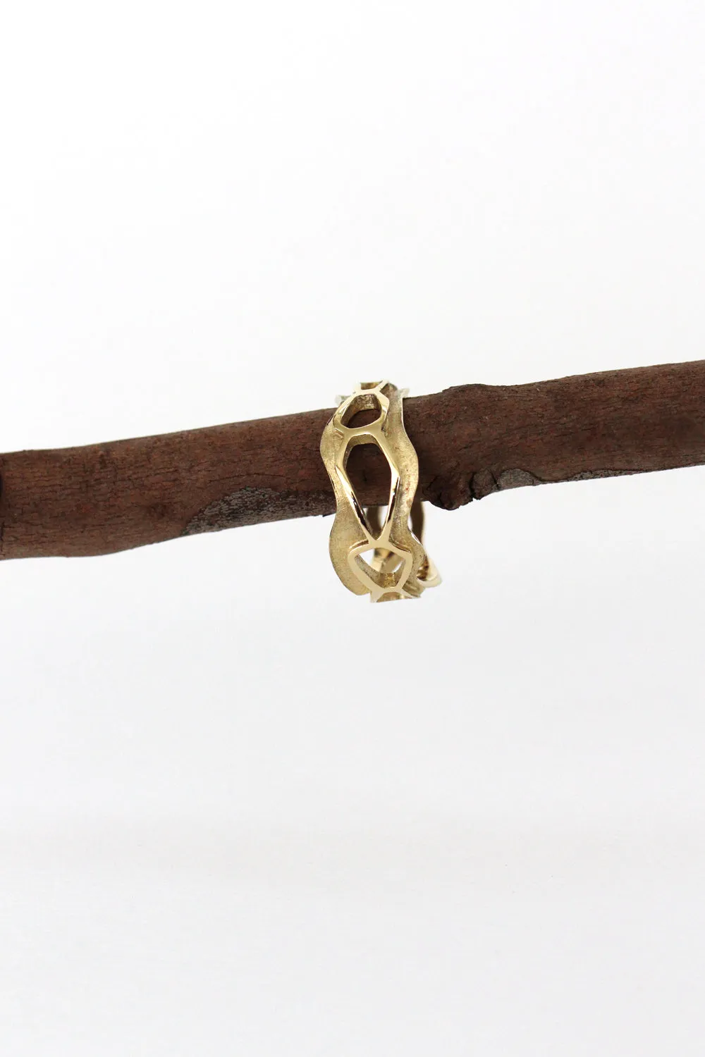GOLD SAIRA RING