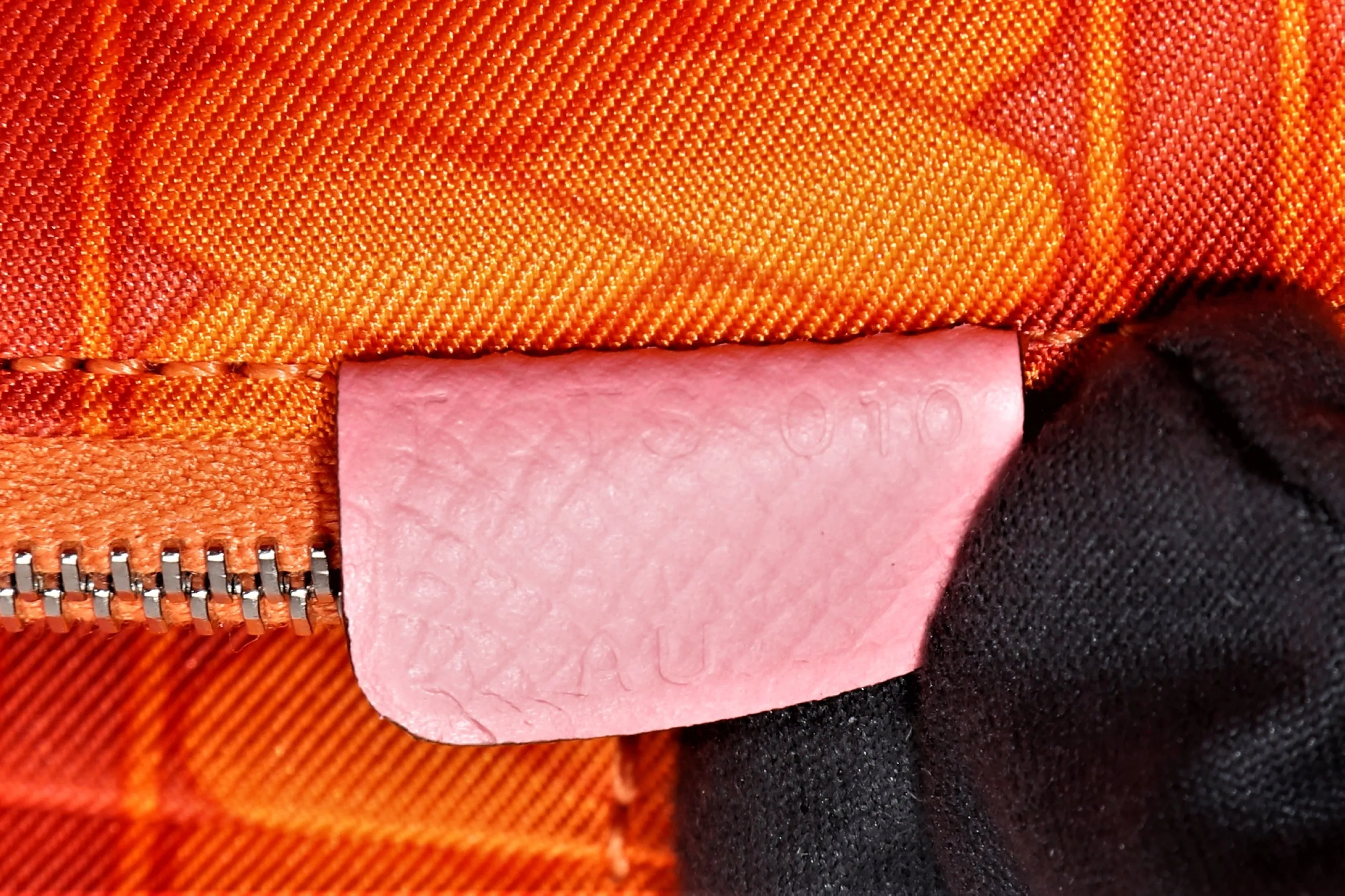 HERMES AZAP SILK IN ZIPPY WALLET (STAMP T) ROSE AZALEE EPSOM LEATHER, WITH BOX