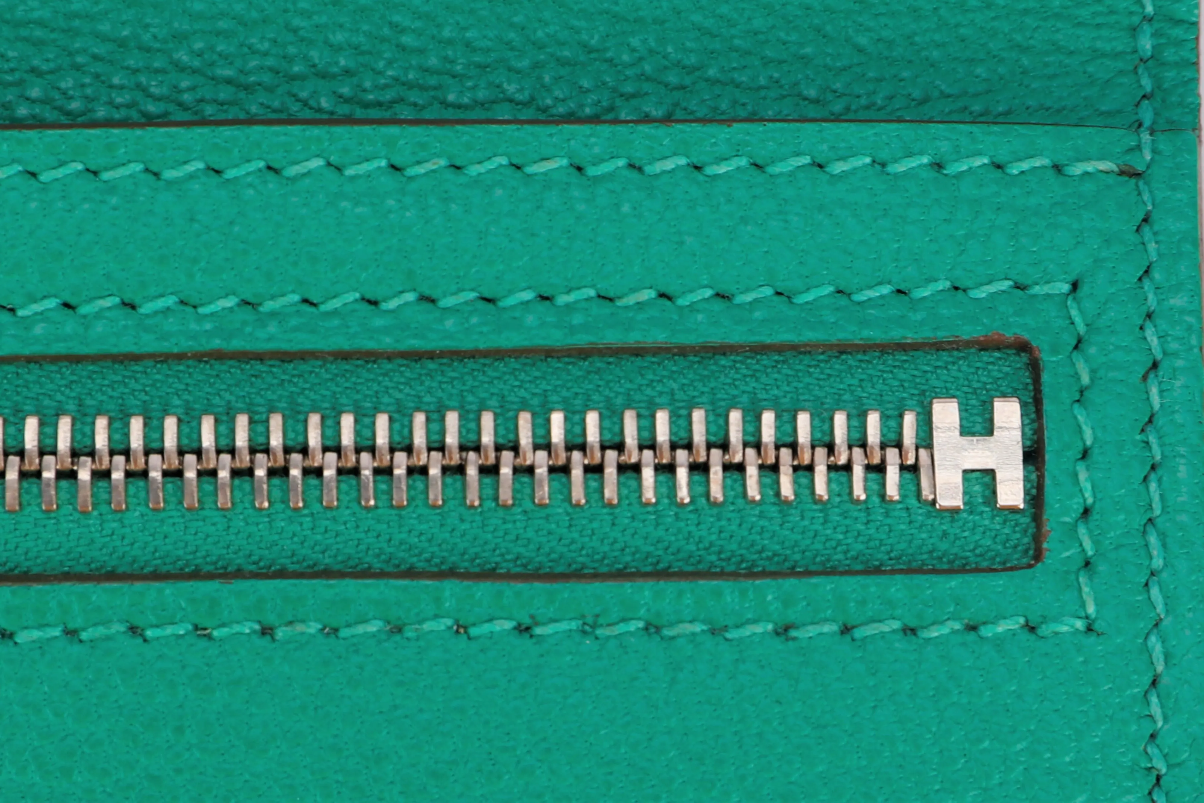 Hermes Bearn Wallet (Stamp P) Menthe Color Chevre Leather, Silver Hardware, with Box, no Dust Cover