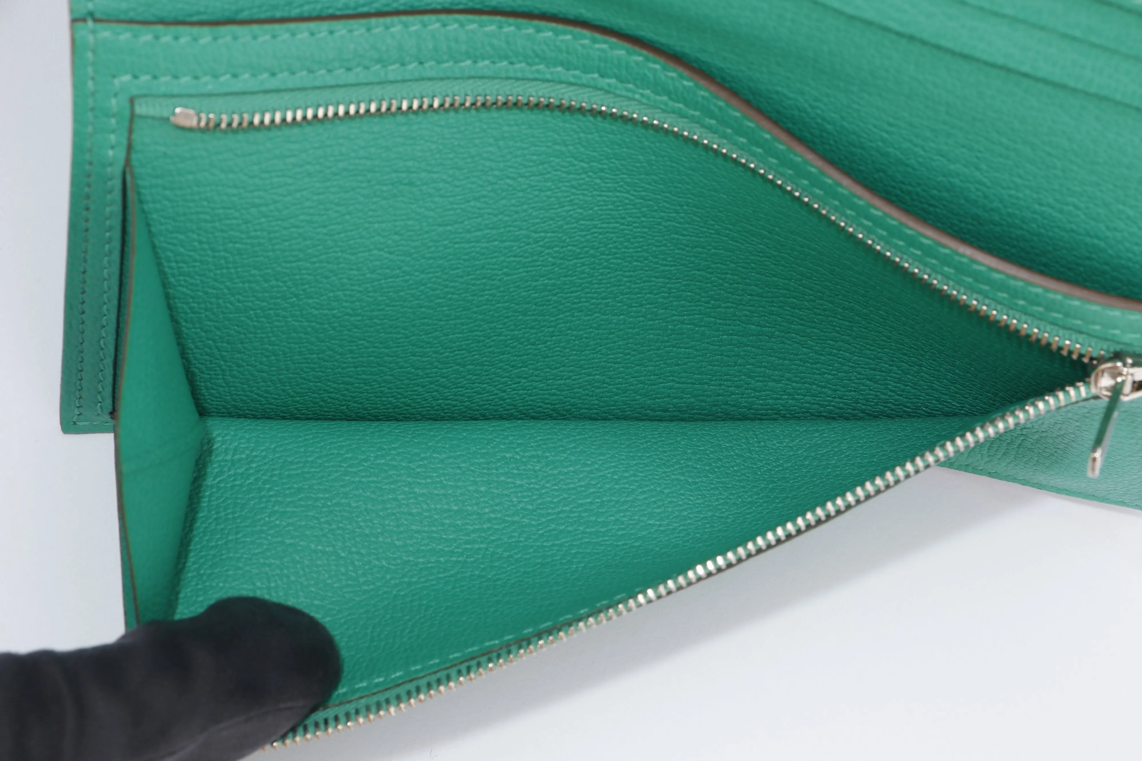 Hermes Bearn Wallet (Stamp P) Menthe Color Chevre Leather, Silver Hardware, with Box, no Dust Cover