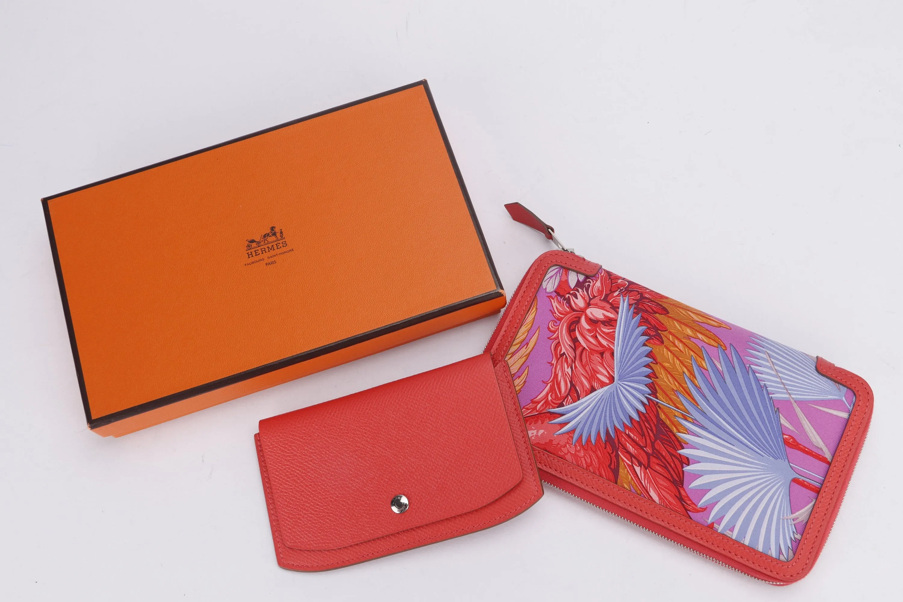 HERMES SILK IN ZIPPY AZAP WALLET (STAMP T) CAPPUCINES TRIM, WITH POUCH, NO DUST COVER