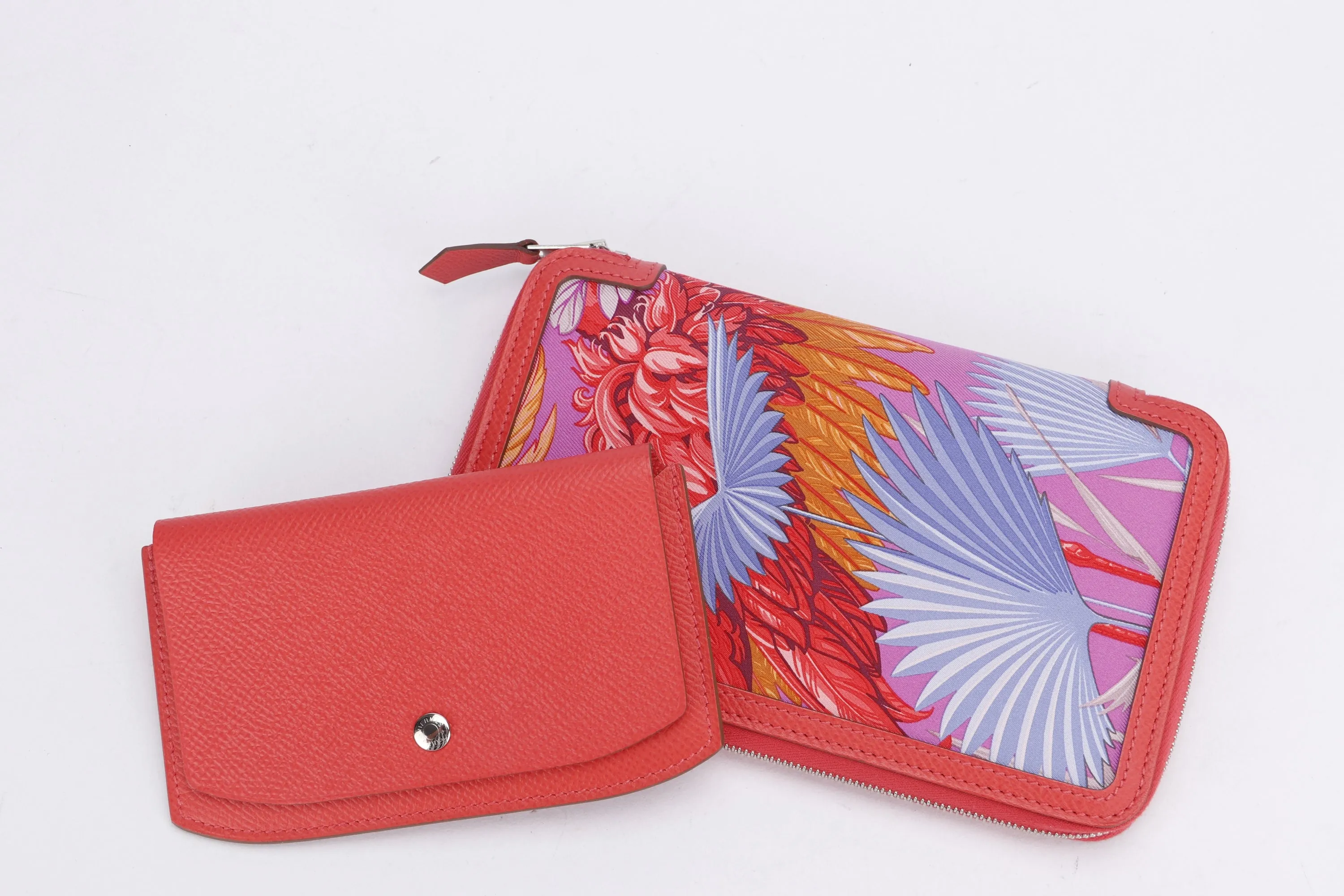 HERMES SILK IN ZIPPY AZAP WALLET (STAMP T) CAPPUCINES TRIM, WITH POUCH, NO DUST COVER