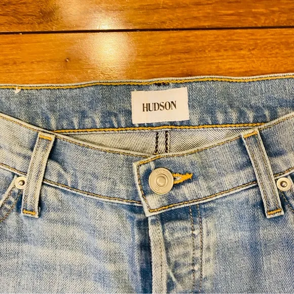 Hudson Crop Riley Relaxed Straight Jeans Light Wash
