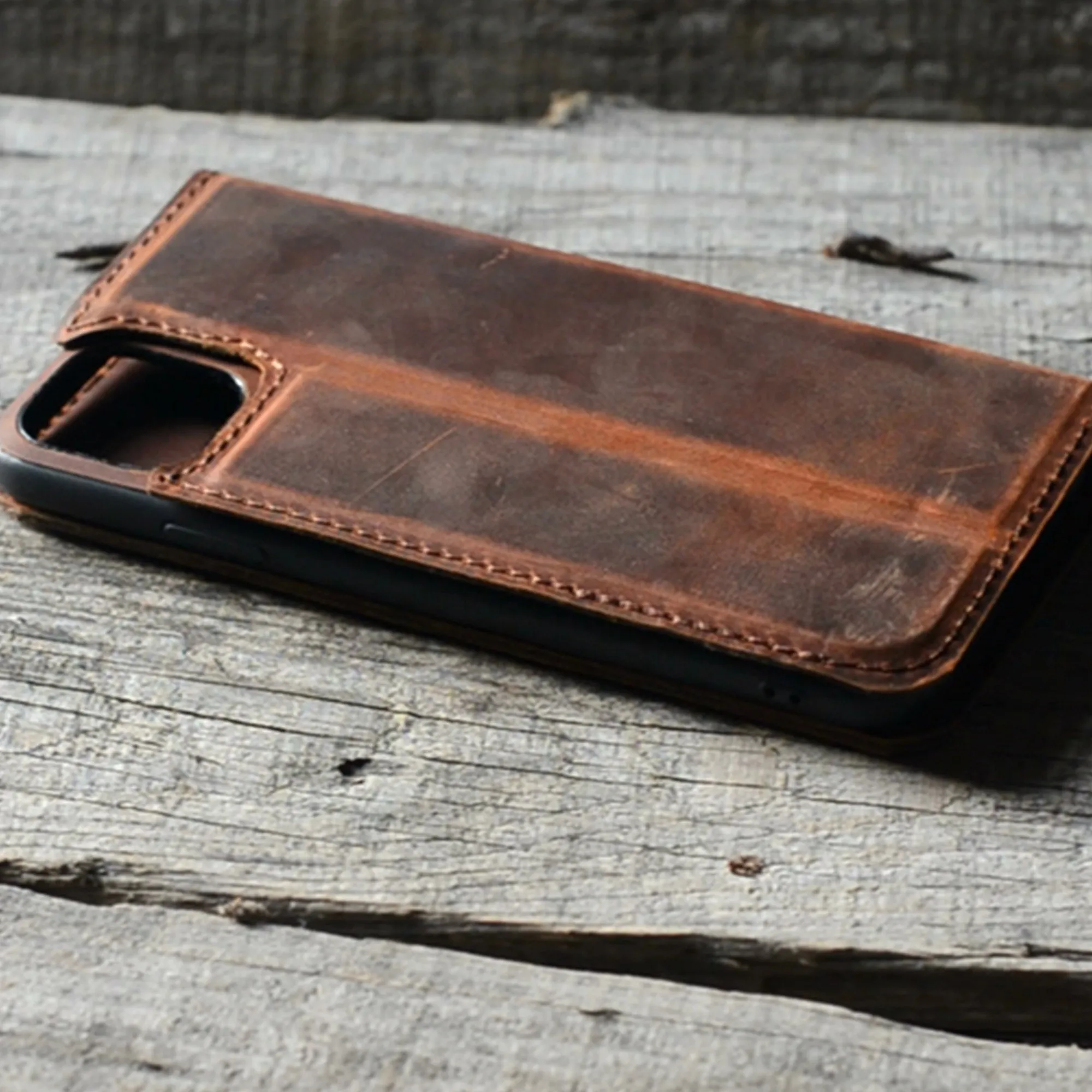 JJNUSA RFID Genuine Leather Distressed Wallet for Iphone 11 Magnetic Detachable Case Brown