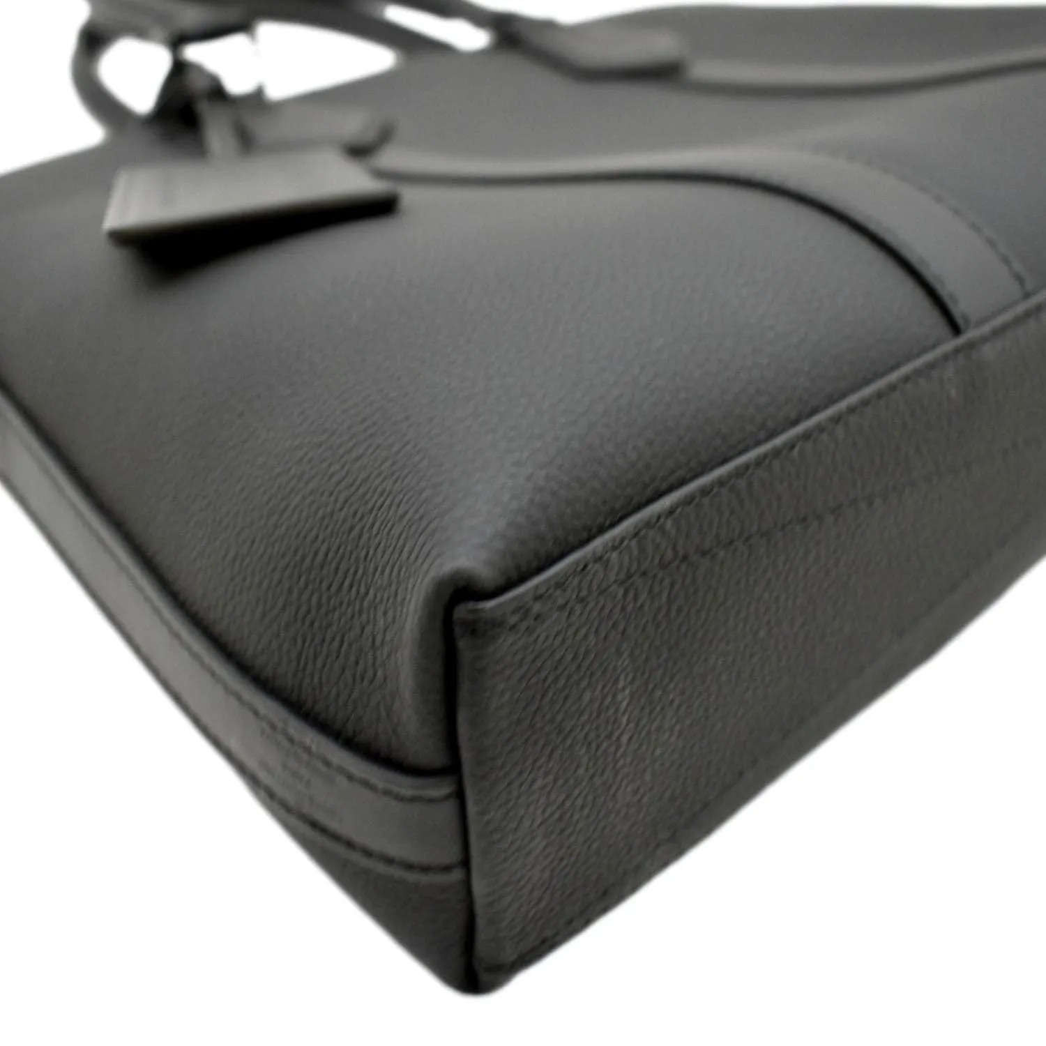 LOUIS VUITTON Takeoff Aerogram Grained Calf Leather Briefcase Black