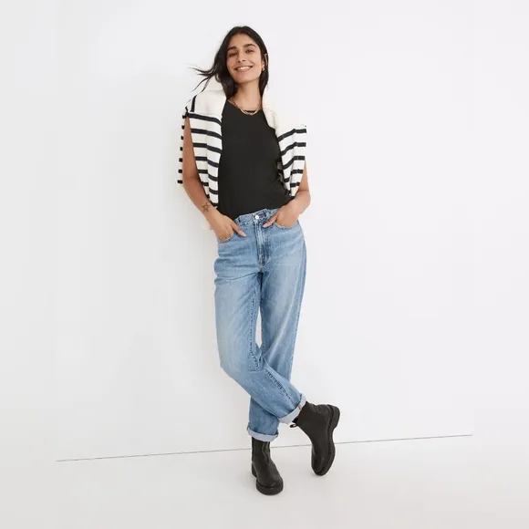 Madewell The Slouchy Boyjean Button Fly In Rosewell Wash