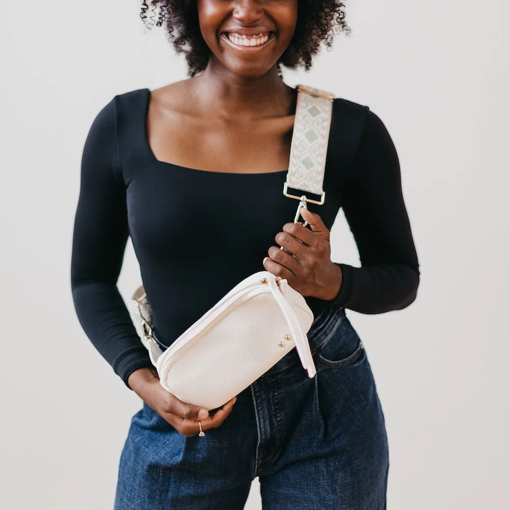 Madisyn Bumbag in Cream