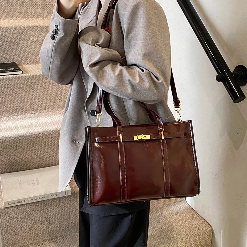 MOMENTLOVER  2025 Simple commuter briefcase 2025 new large-capacity tote bag women's high-end niche design shoulder handbag