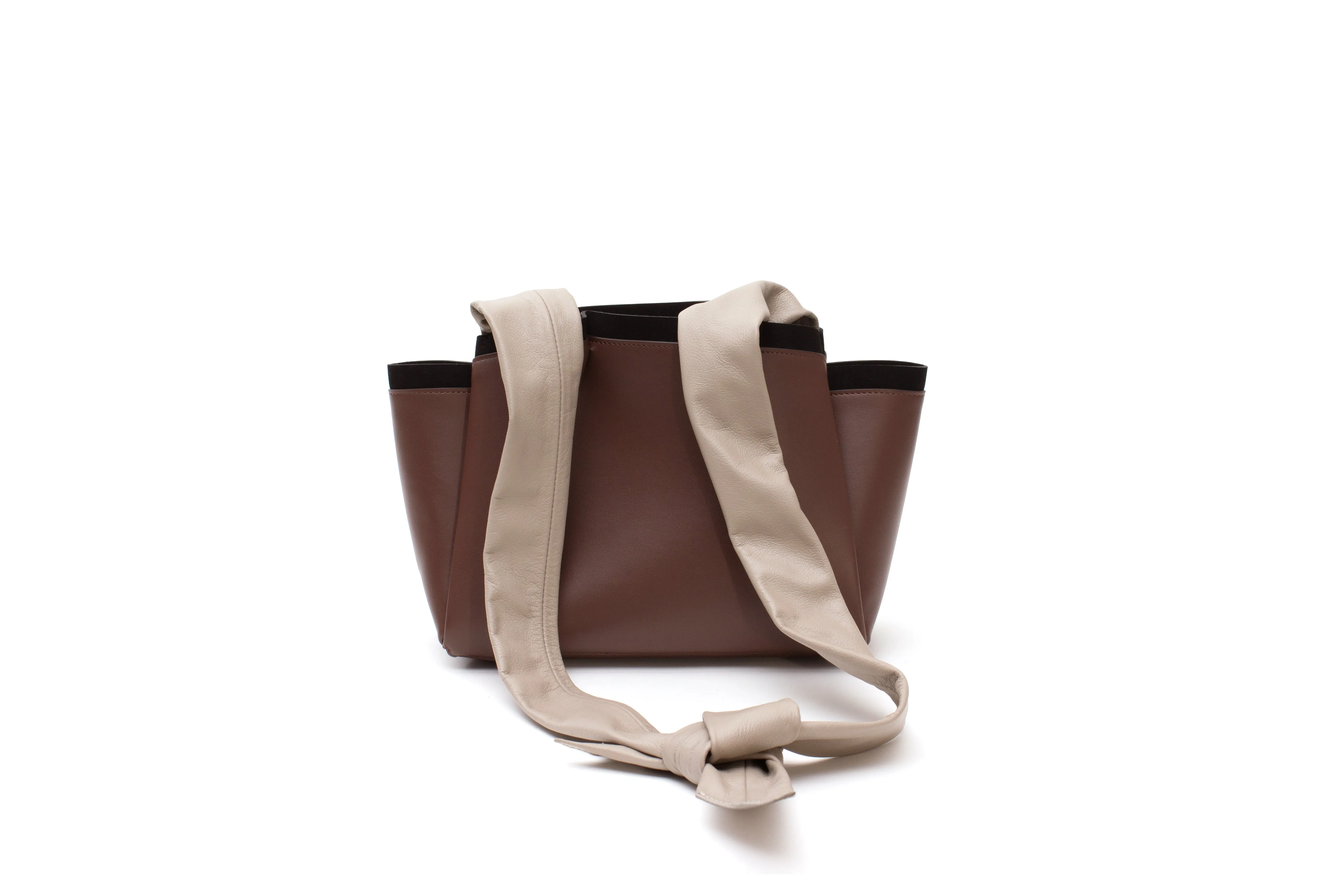 Nº61 Medium Gio - Chestnut   Grey