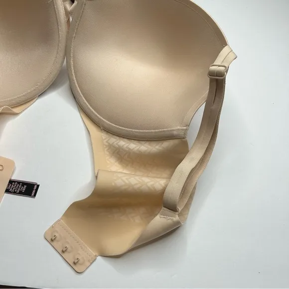 New Victoria’s Secret Tan push up padded bra 36DD