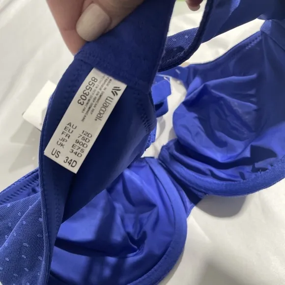 NWT $68 Wacoal [ 34D ] Back Appeal Smoothing Underwire Bra in Clematis Blue‎