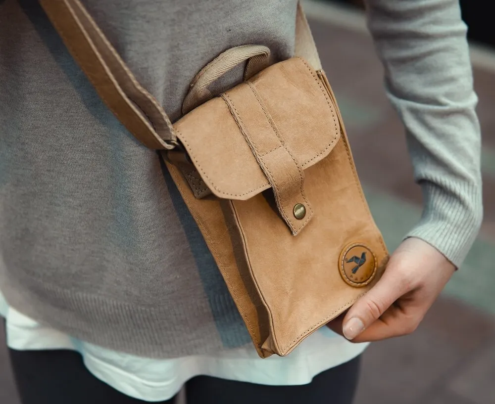 PAPERO Handy Umhängetasche BUTTERFLY aus Papier mit RFID für Passport, Reisen