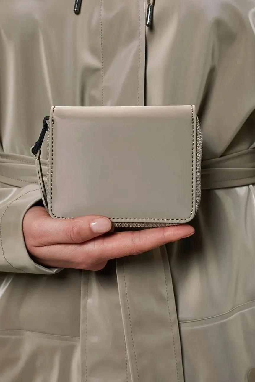 Rains Cartera Small Wallet Velvet Taupe
