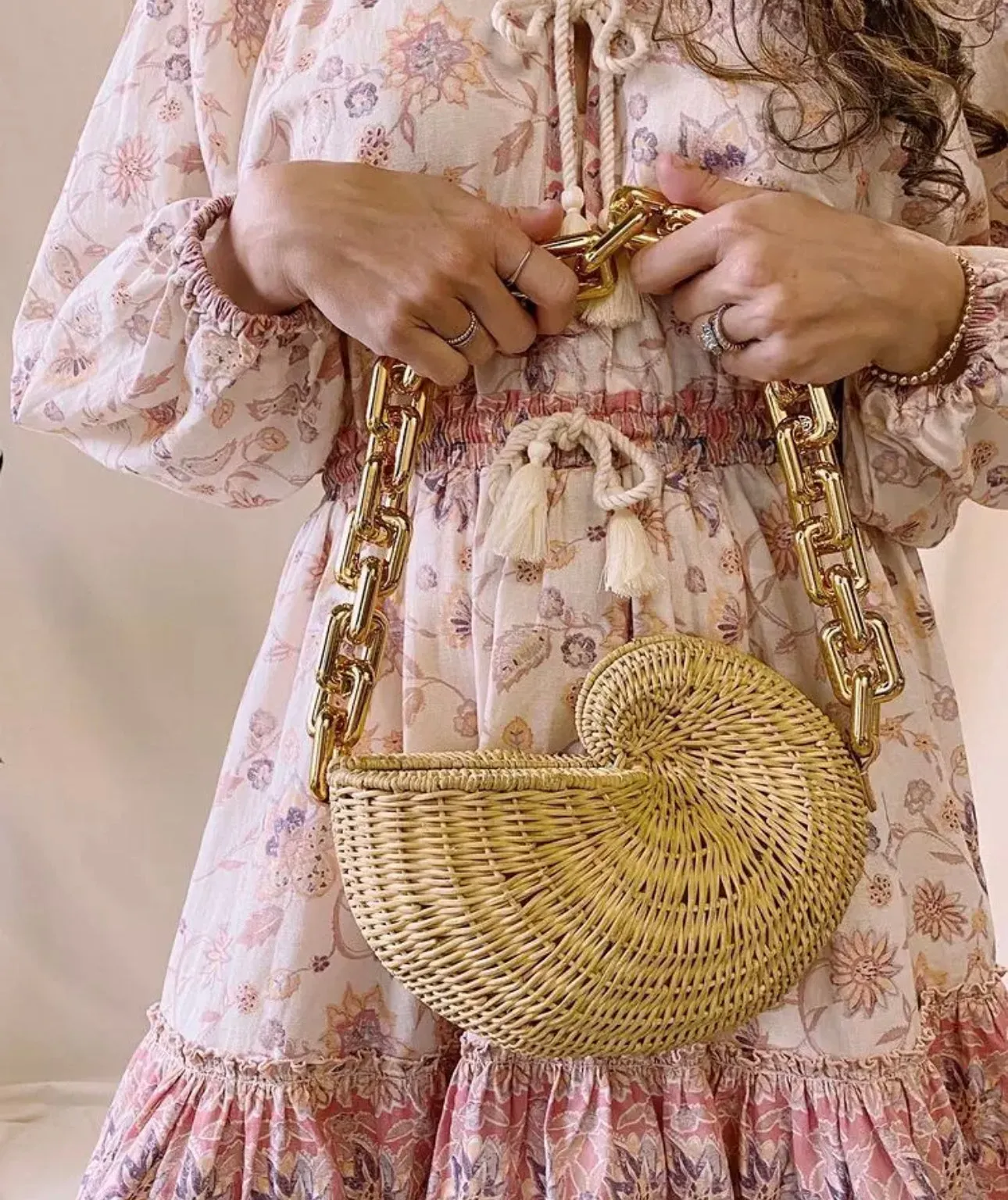 Rattan Purse with acrylic chain link 530-2 | Erika Williner Designs
