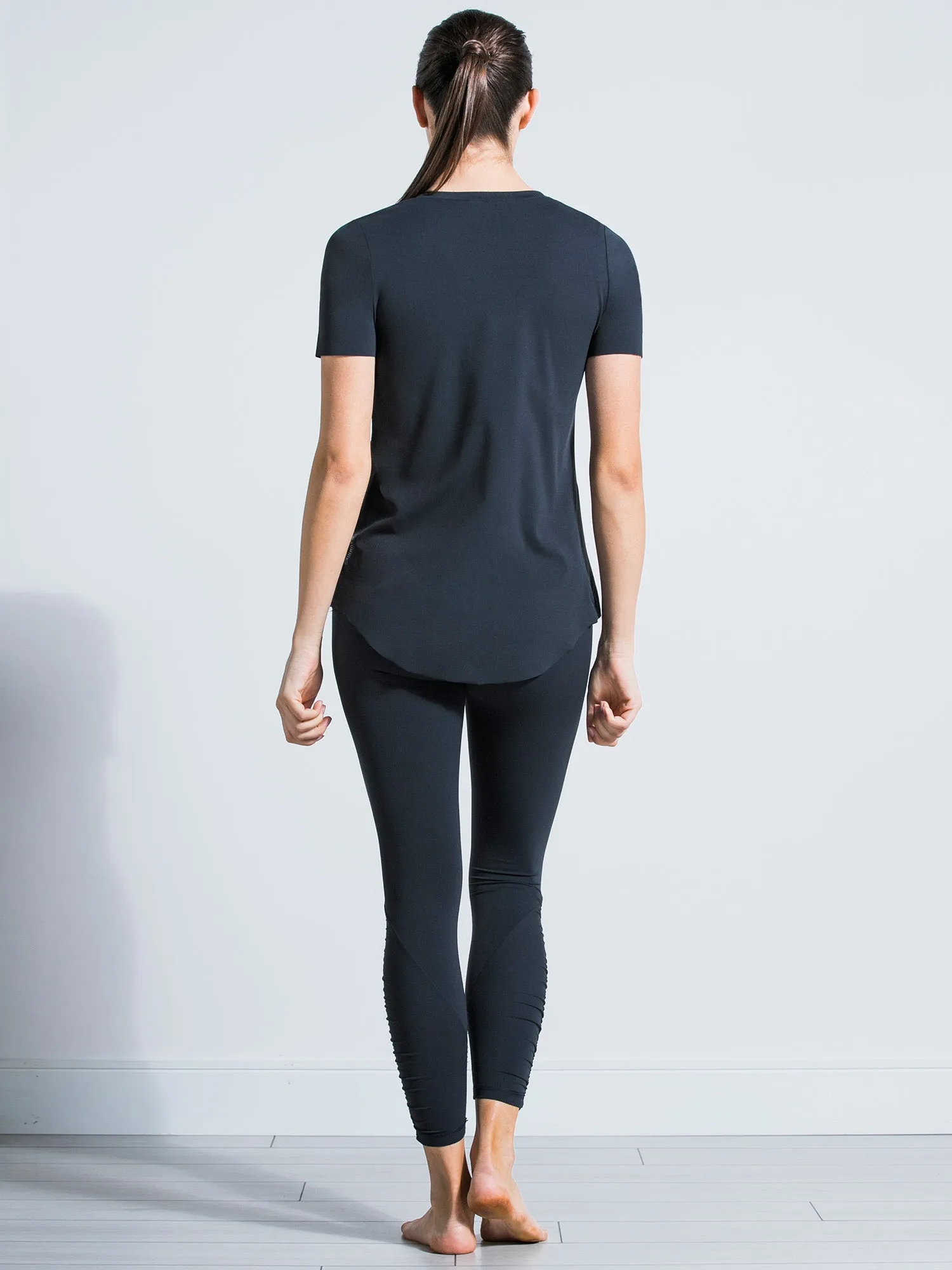 RELAXED NUDE TEE