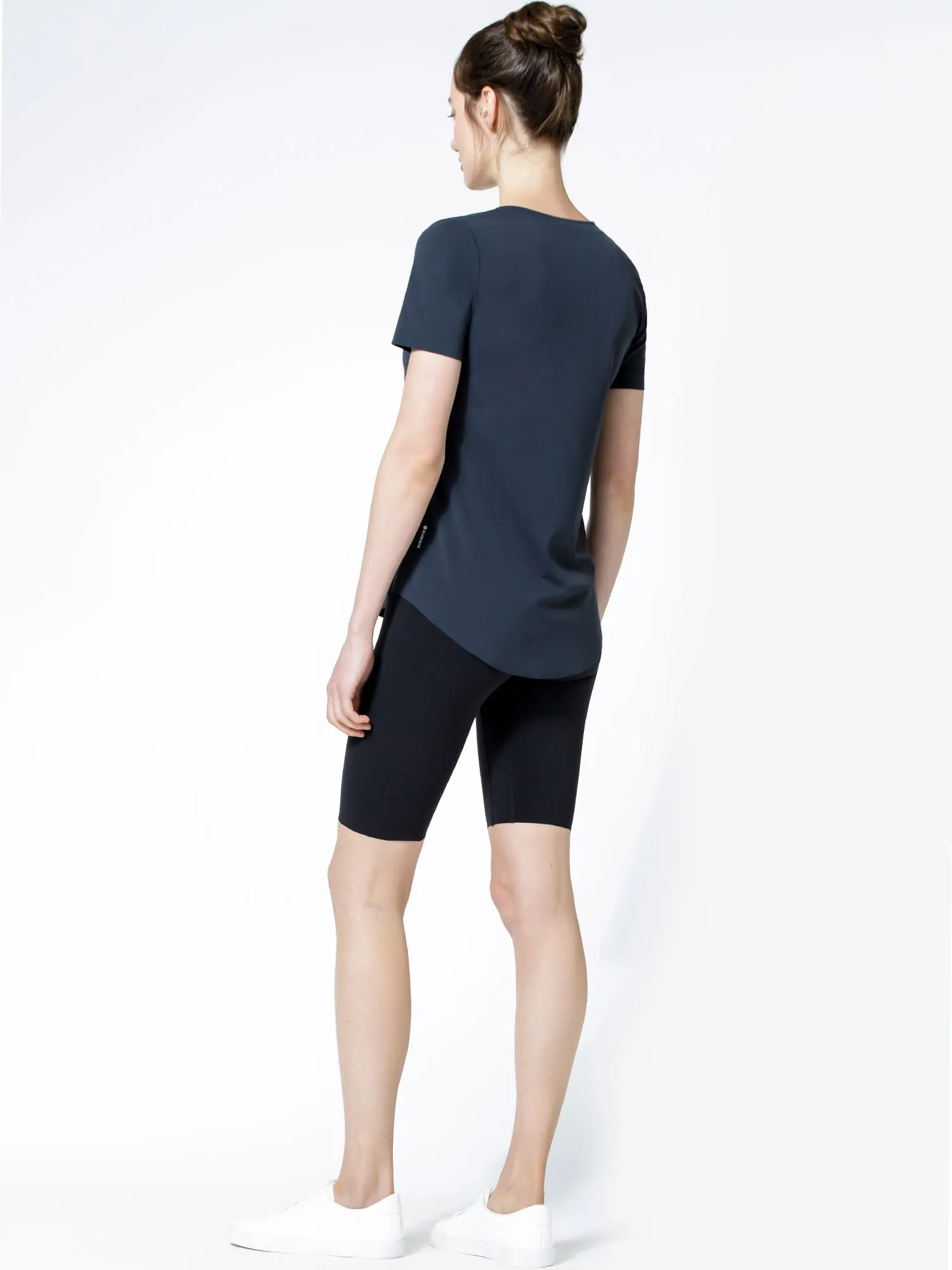 RELAXED NUDE TEE