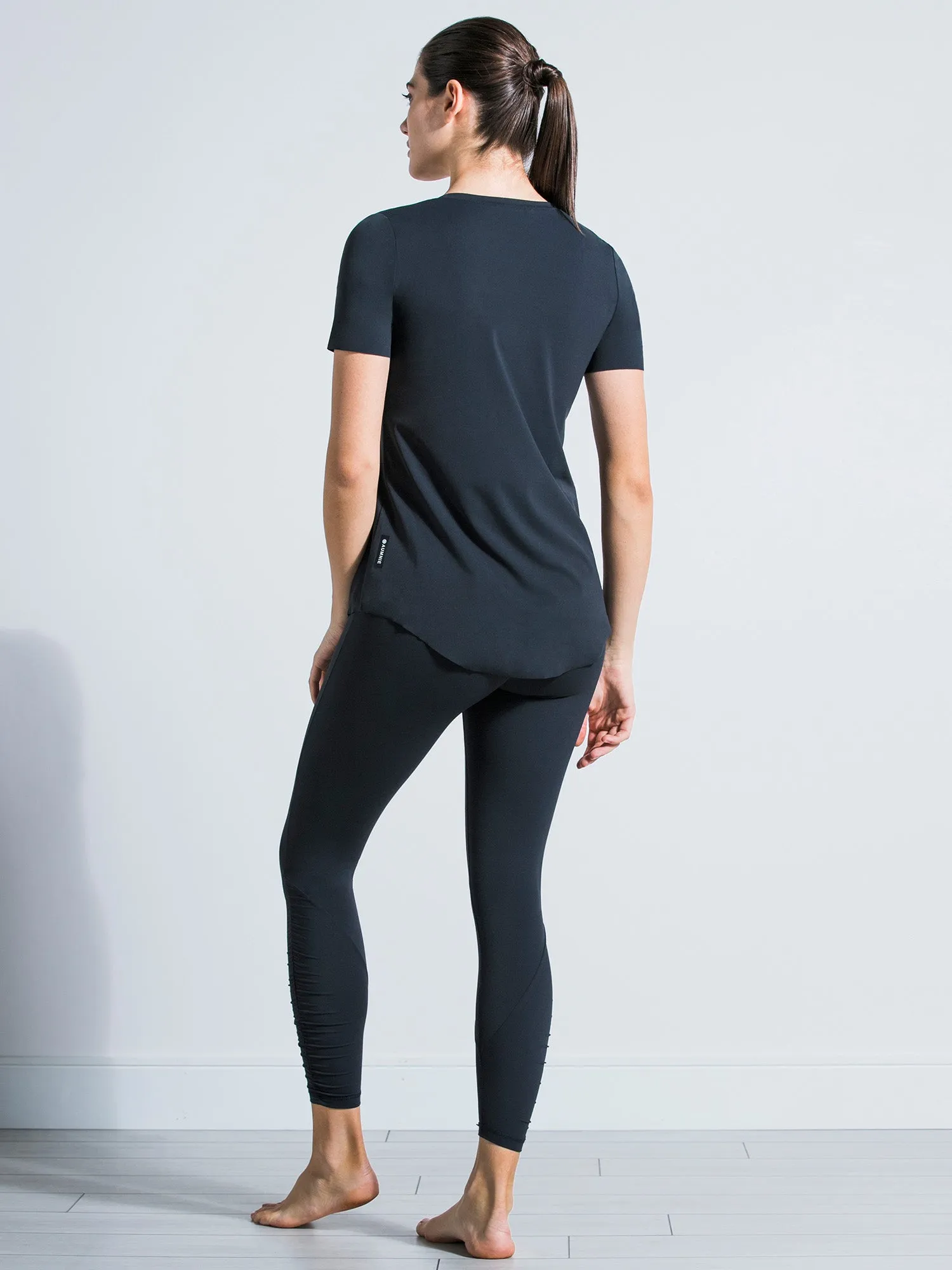 RELAXED NUDE TEE
