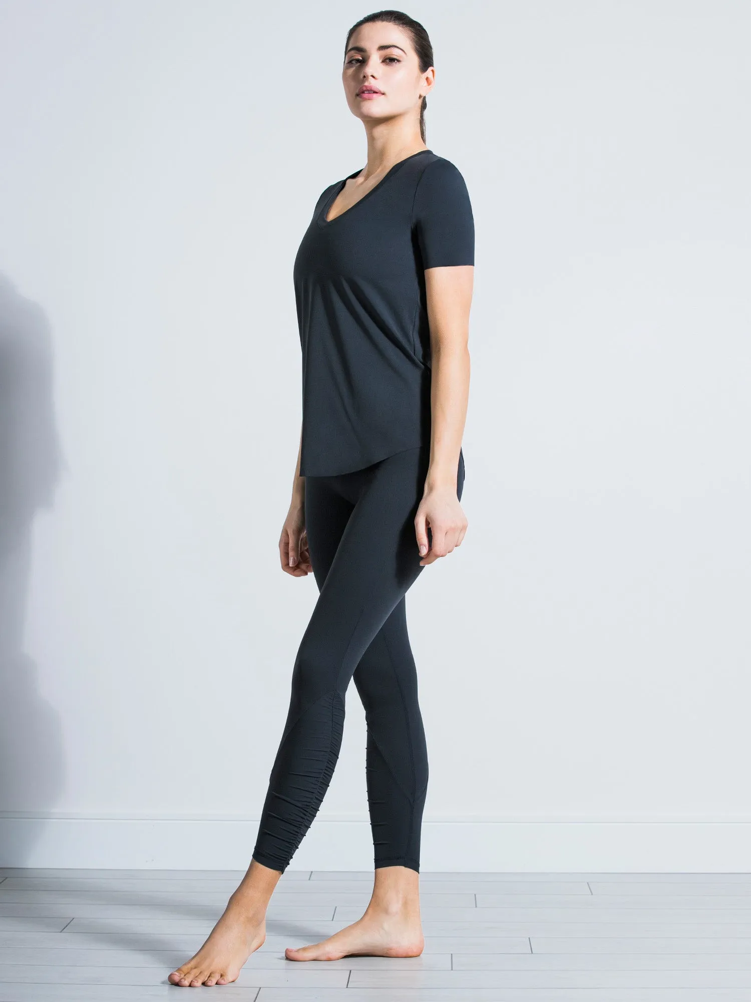 RELAXED NUDE TEE