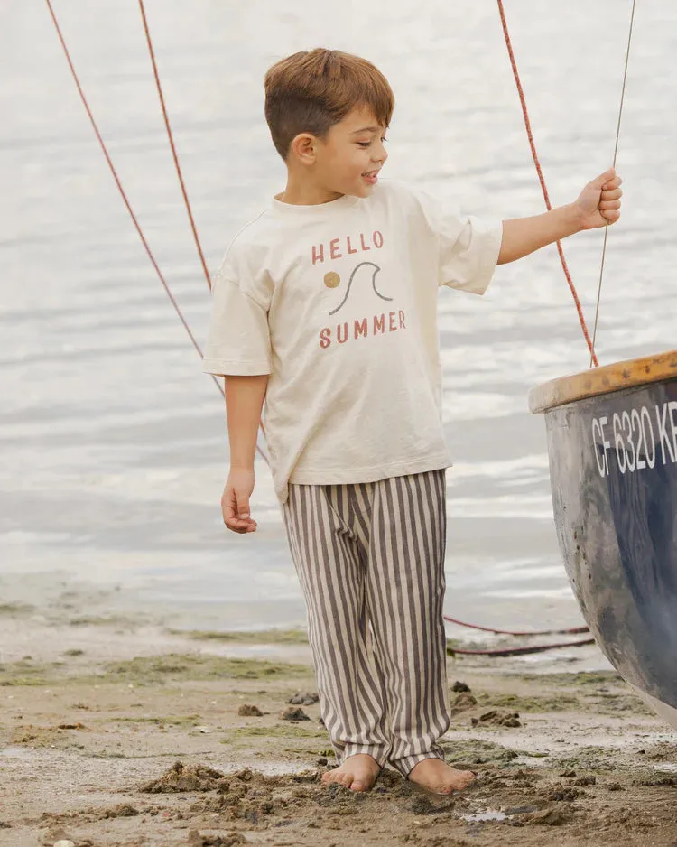Relaxed Tee in Natural Hello Summer