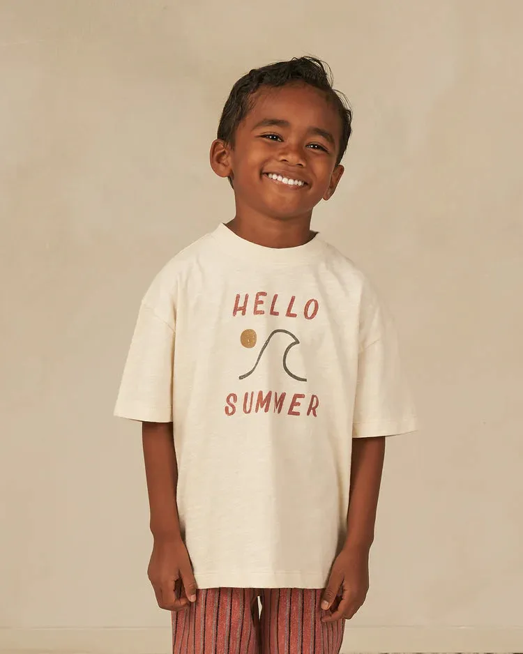 Relaxed Tee in Natural Hello Summer