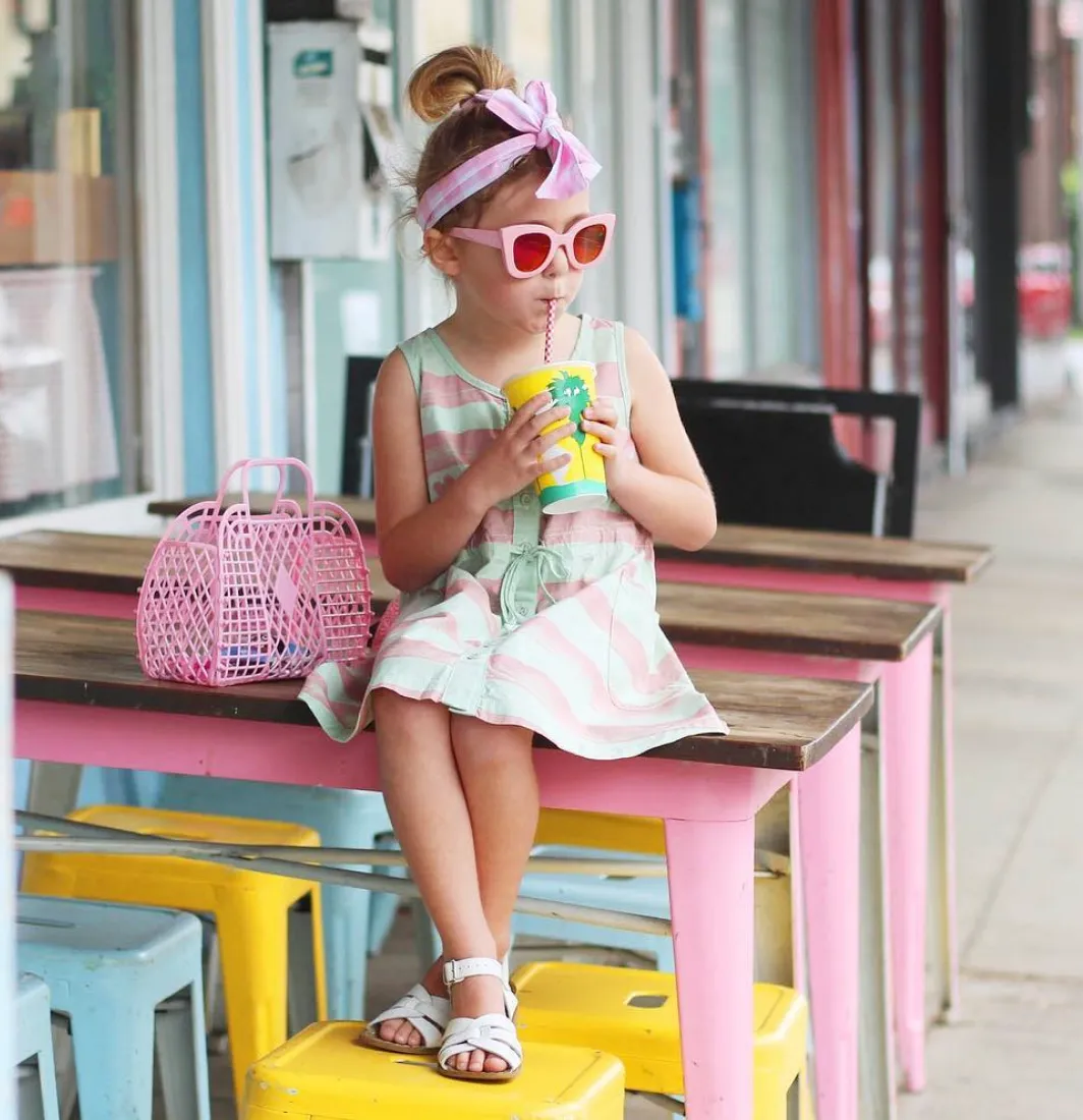 Retro Basket-Bubble Gum