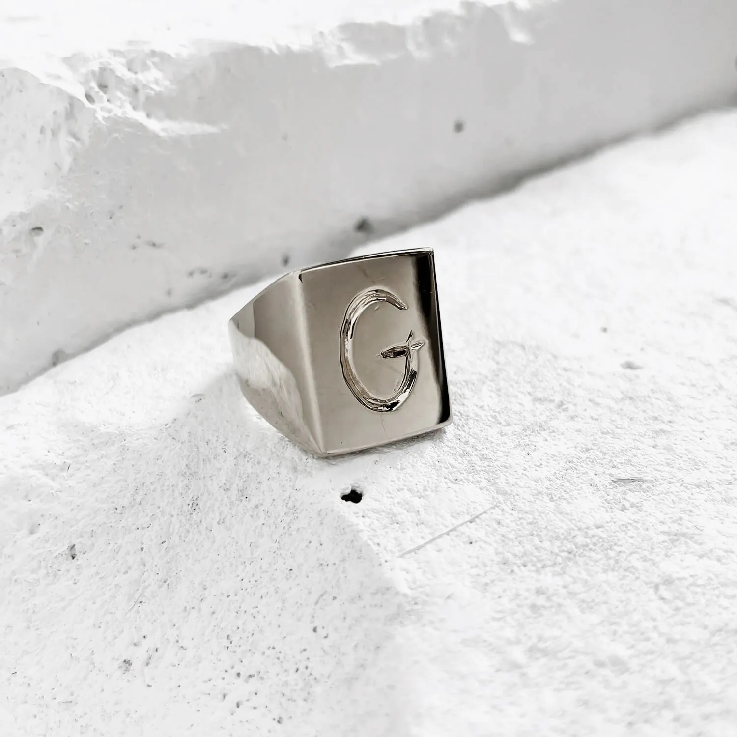 Scrawled Initial Ring in Silver (A-Z)
