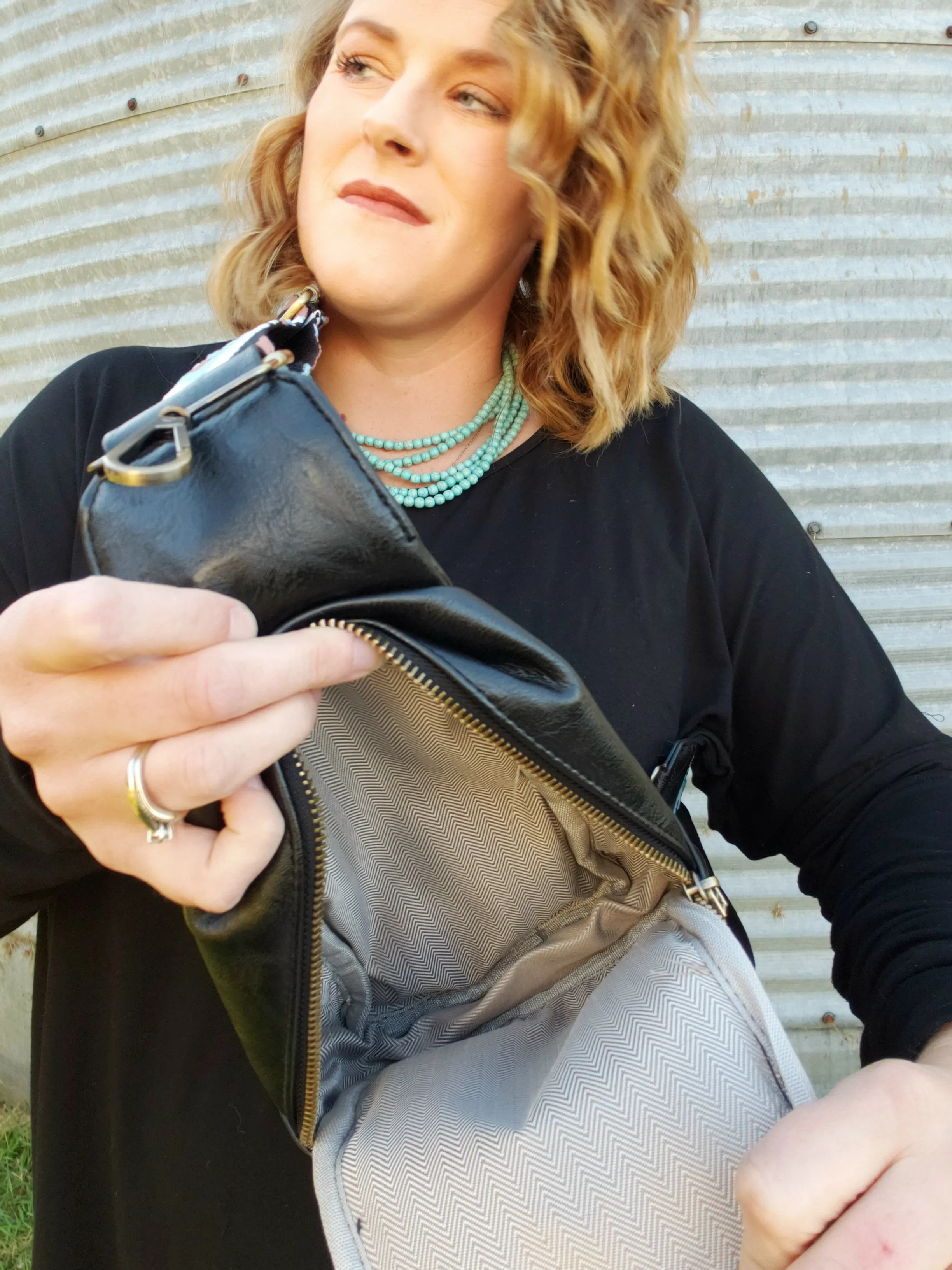 Sling Bag Black/Aztec
