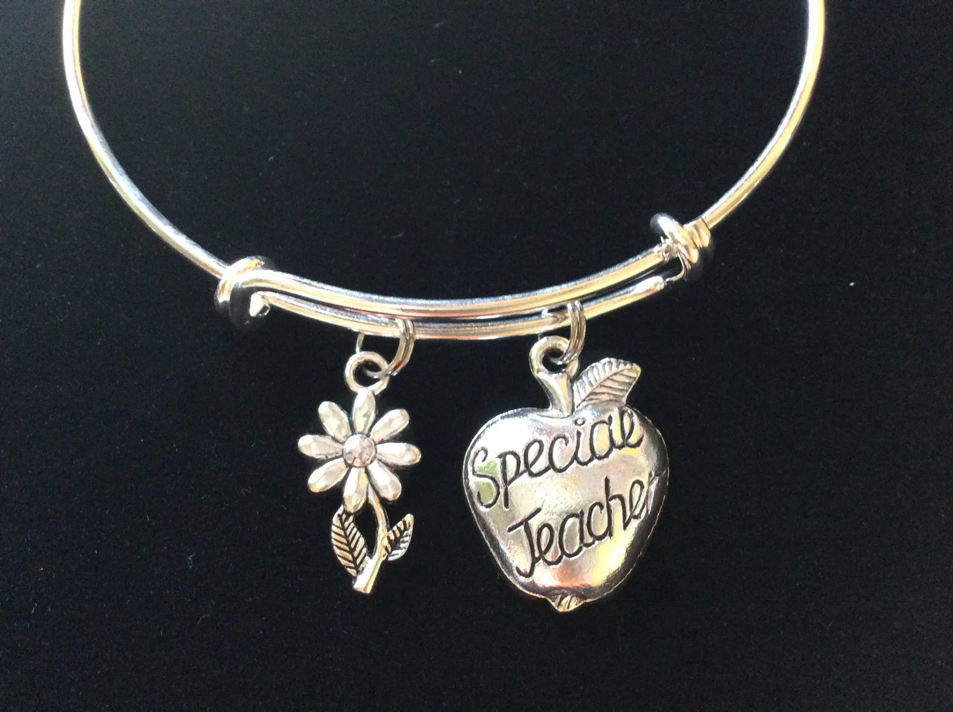 Special Teacher and Daisy Charm Bracelet Silver Wire Bangle Adjustable and Expandable One Size Fits All School Gift