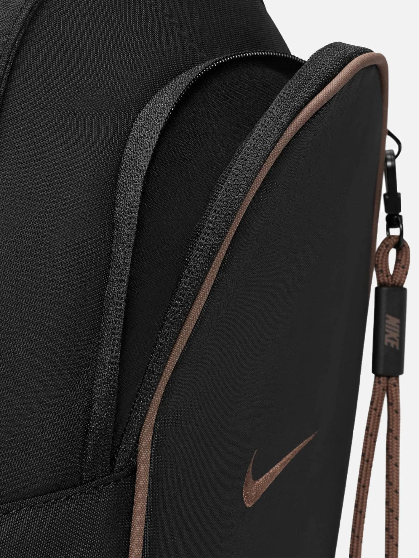 Sportswear Essential Sling Bag