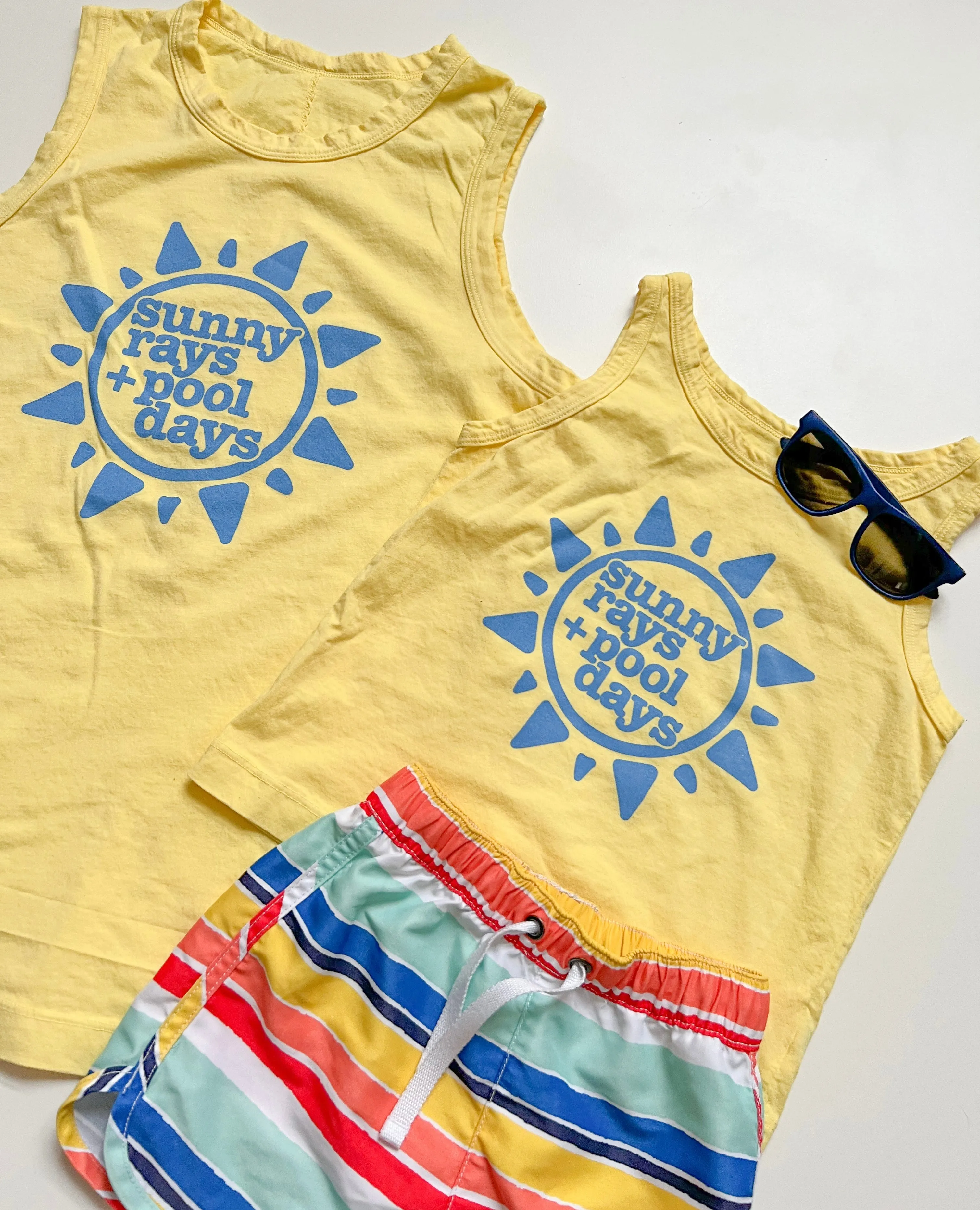 Sunny Rays   Pool Days Adult Tank