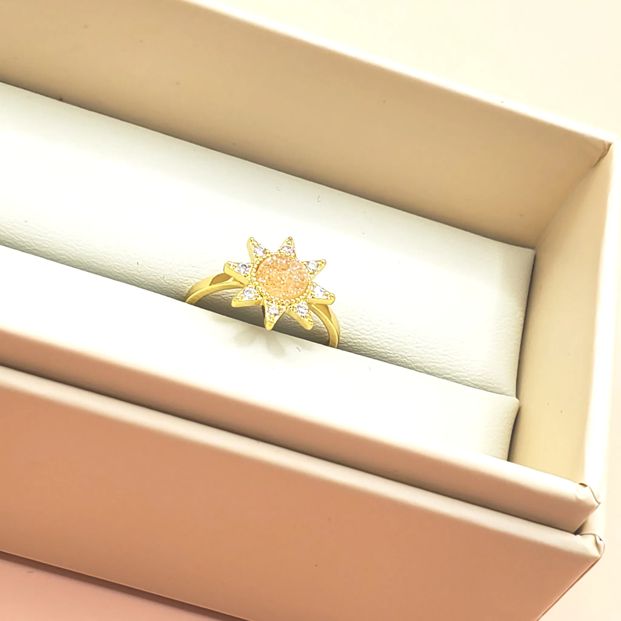 Sunny Ring