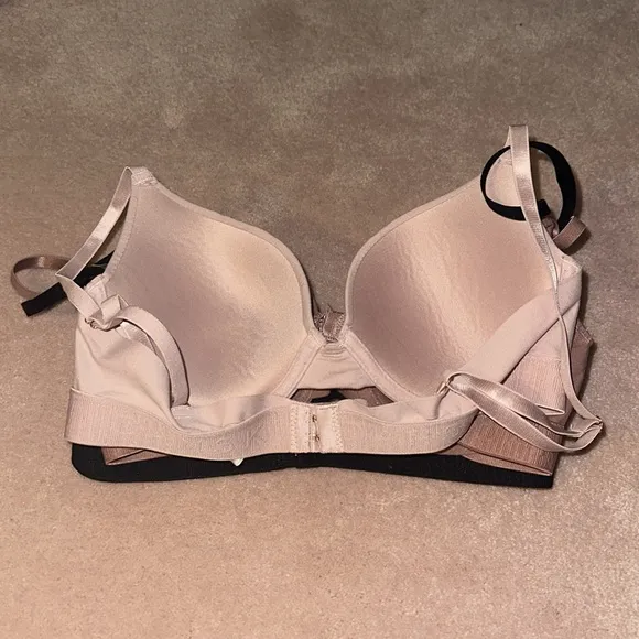 Vince Camuto &amp; Danskin 34C Bra Bundle 9 Bras