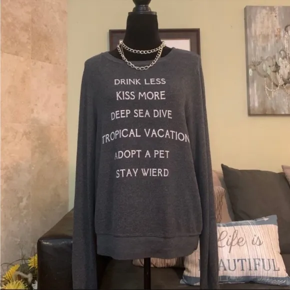 WILDFOX New Years Resolutions Sweatshirt NWT, M